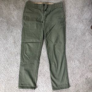 GAP Mens Green Straight Khakis - W32 L32